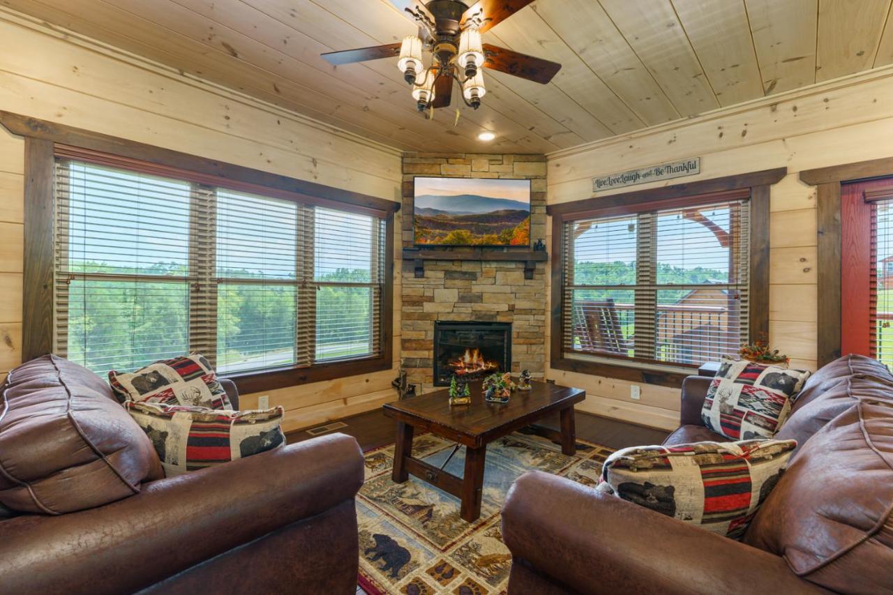 Huny Bear Lodge Pigeon Forge Extérieur photo