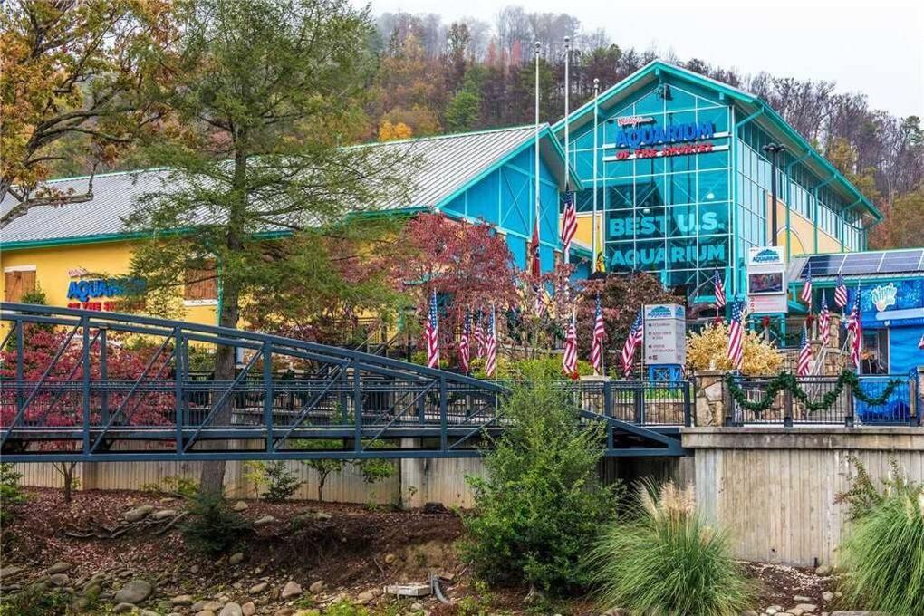 Huny Bear Lodge Pigeon Forge Extérieur photo